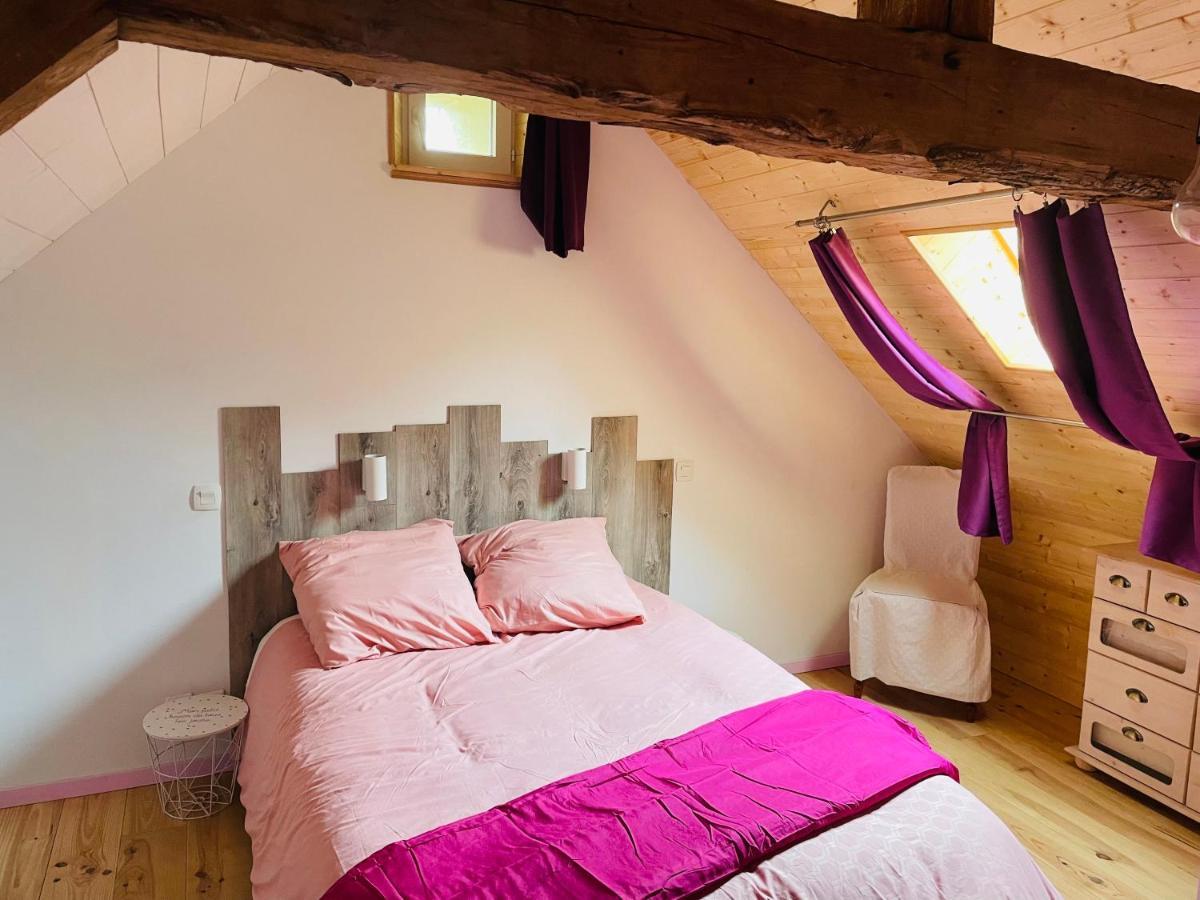 Grange A Grains A L'ombre D'une Tour Holiday home Tournebu